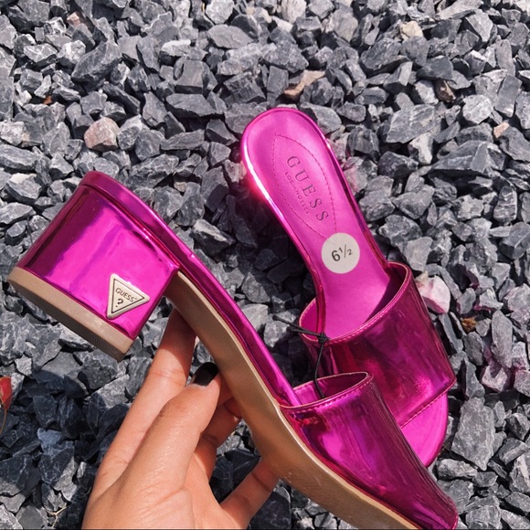 SOLD ON IG @ vivsposhcloset ❤️‍🔥❤️‍🔥❤️‍🔥🥳 - Picture 3 of 10